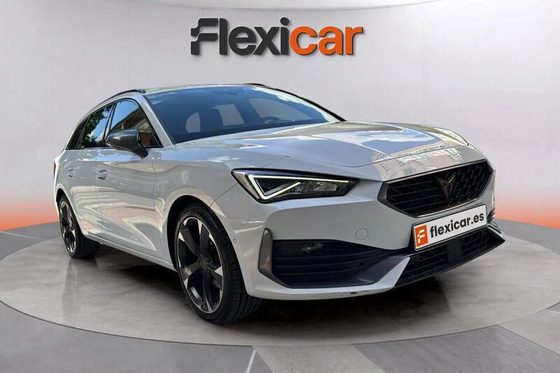 Blanco Usado 2023 Cupra Leon Familiar | 21.690 € (Buen precio) - Imagen 1/4