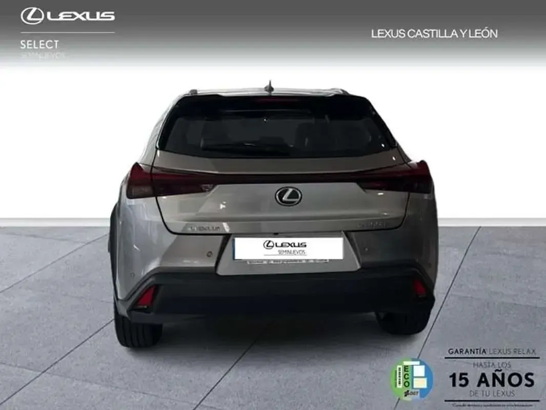 Usado Lexus UX 300h 199 CV (146 kW) 2026 Gris SUV