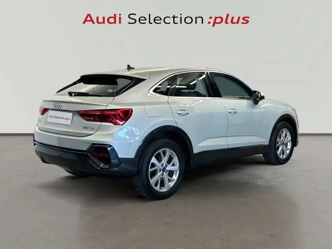 Usado Audi Q3 Sportback Advanced 150 CV (110 kW) 2022 Plateado SUV