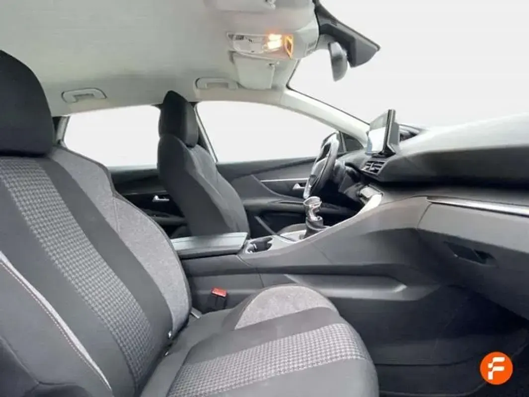 Occasion Peugeot 3008 Active 131 PK (96 kW) 2021 Wit SUV