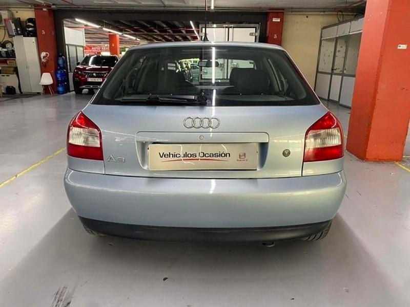 Usado Audi A3 Ambiente 102 CV (75 kW) 2003 Azul Utilitario