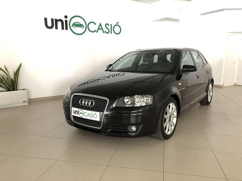 Usado Audi A3 Sportback Ambiente 140 CV (102 kW) 2006 Negro Utilitario