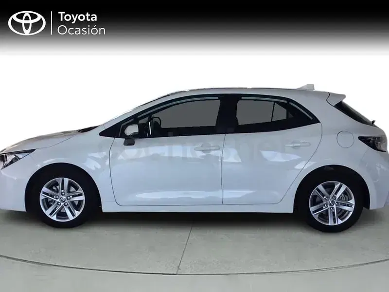 Usado Toyota Corolla Active 122 CV (89 kW) 2022 Blanco Berlina