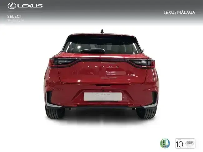 Usado Lexus LBX 136 CV (100 kW) 2025 Rojo SUV