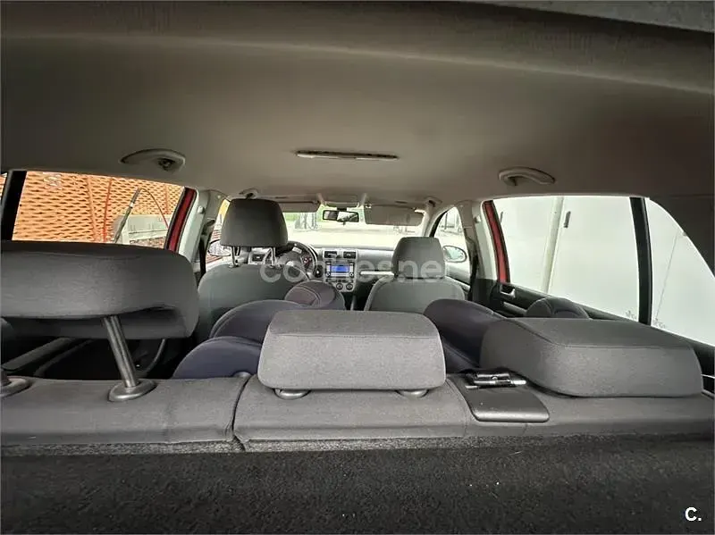 Usado VW Golf V Highline 140 CV (102 kW) 2007 Rojo Berlina