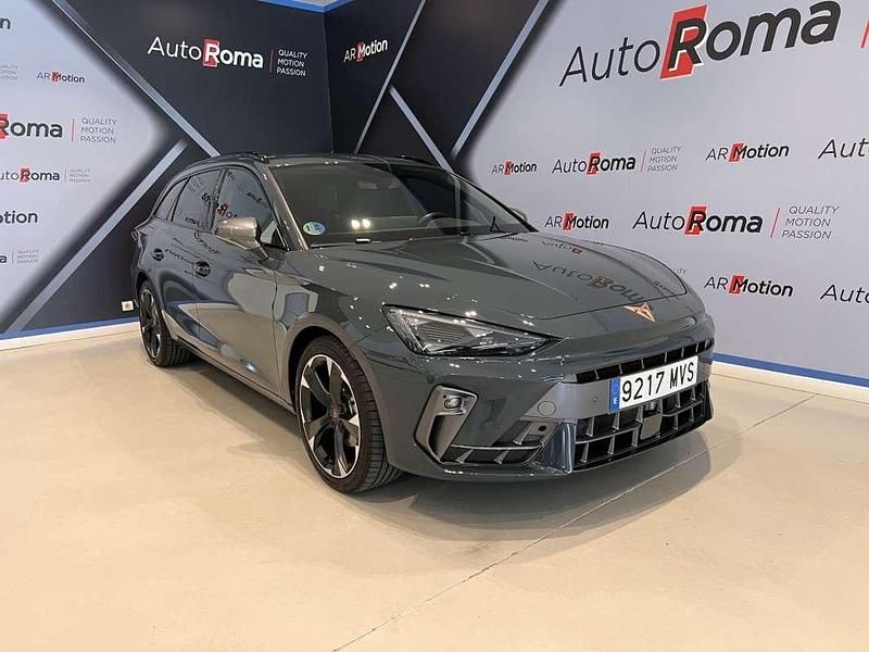 Usado Cupra Leon 150 CV (110 kW) 2025 Gris Familiar