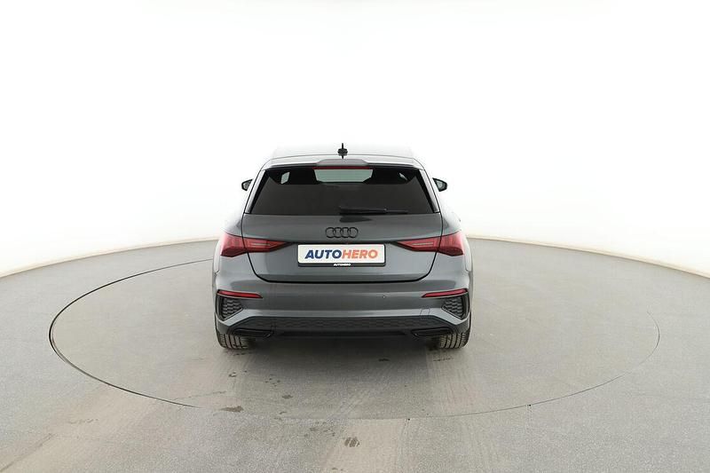 Usado Audi A3 Sportback e-tron Comfort 150 CV (110 kW) 2023 Gris Utilitario