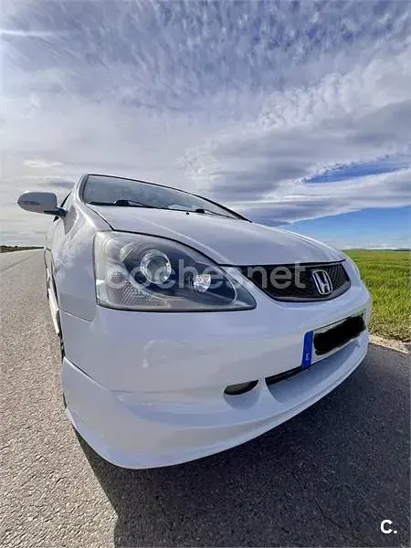 Usado Honda Civic Sport 100 CV (73 kW) 2004 Blanco Berlina