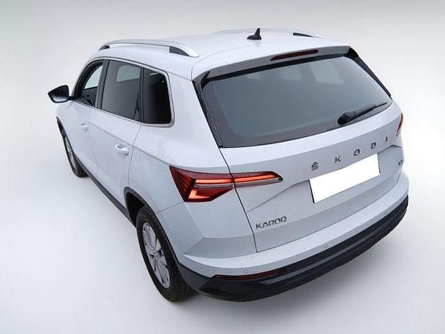 Usado Skoda Karoq Ambition 150 CV (110 kW) 2022 Blanco SUV