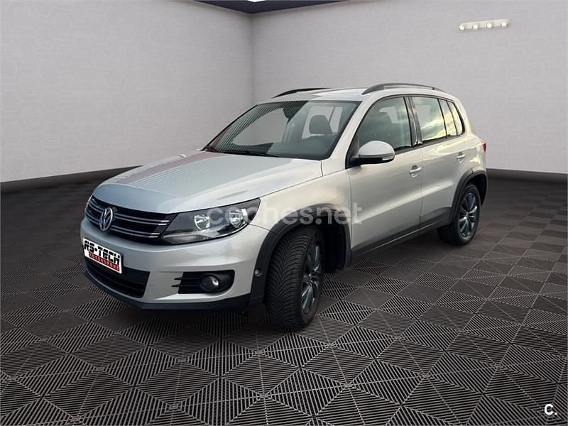 Gris / plata Usado 2013 VW Tiguan SUV | 10.450 € (Precio justo) - Imagen 1/4