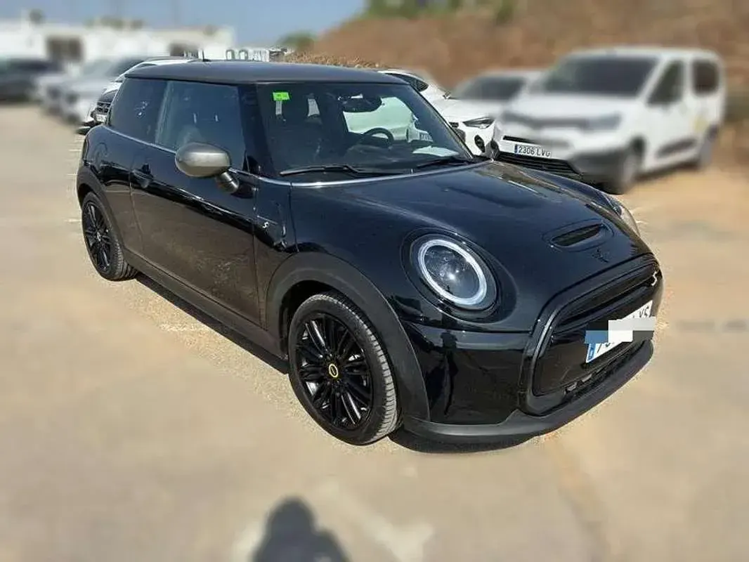 Usado Mini Cooper SE 135 kW (184 CV) 2022 Negro Utilitario