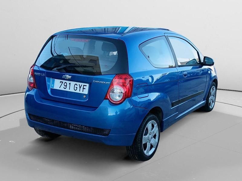 Usado Chevrolet Aveo LS 101 CV (74 kW) 2010 Azul Utilitario