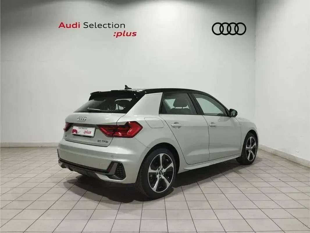 Nuevo Audi A1 Sportback 116 CV (85 kW) 2026 Gris Utilitario