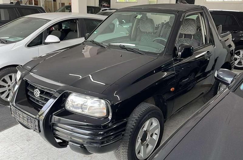 Usado Suzuki Grand Vitara 128 CV (94 kW) 2001 Negro SUV