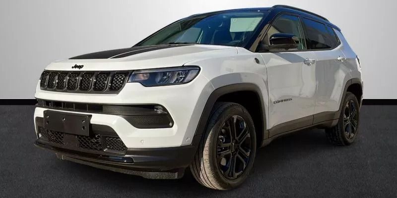 Blanco Nuevo 2025 Jeep Compass North SUV | 33.999 € (Precio justo) - Imagen 1/4