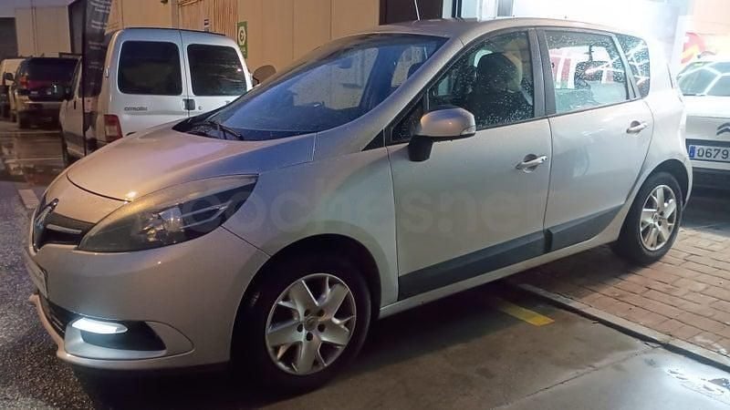 Usado Renault Scénic III Expression 110 CV (80 kW) 2013 Gris Monovolumen