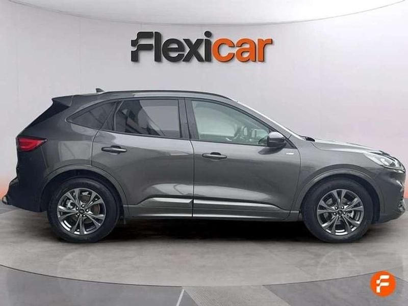 Usado Ford Kuga ST-Line 224 CV (164 kW) 2024 Gris SUV