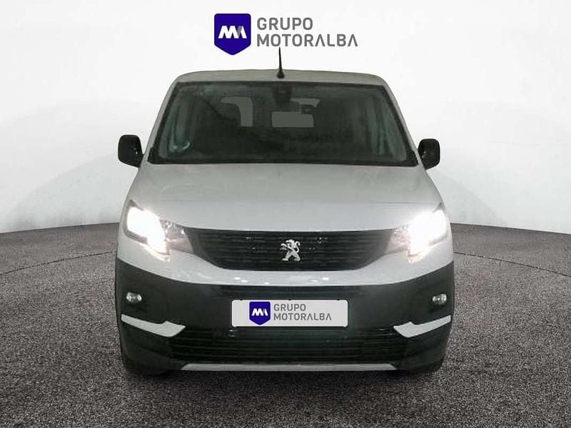 Usado Peugeot Rifter Active 102 CV (75 kW) 2023 Blanco Monovolumen