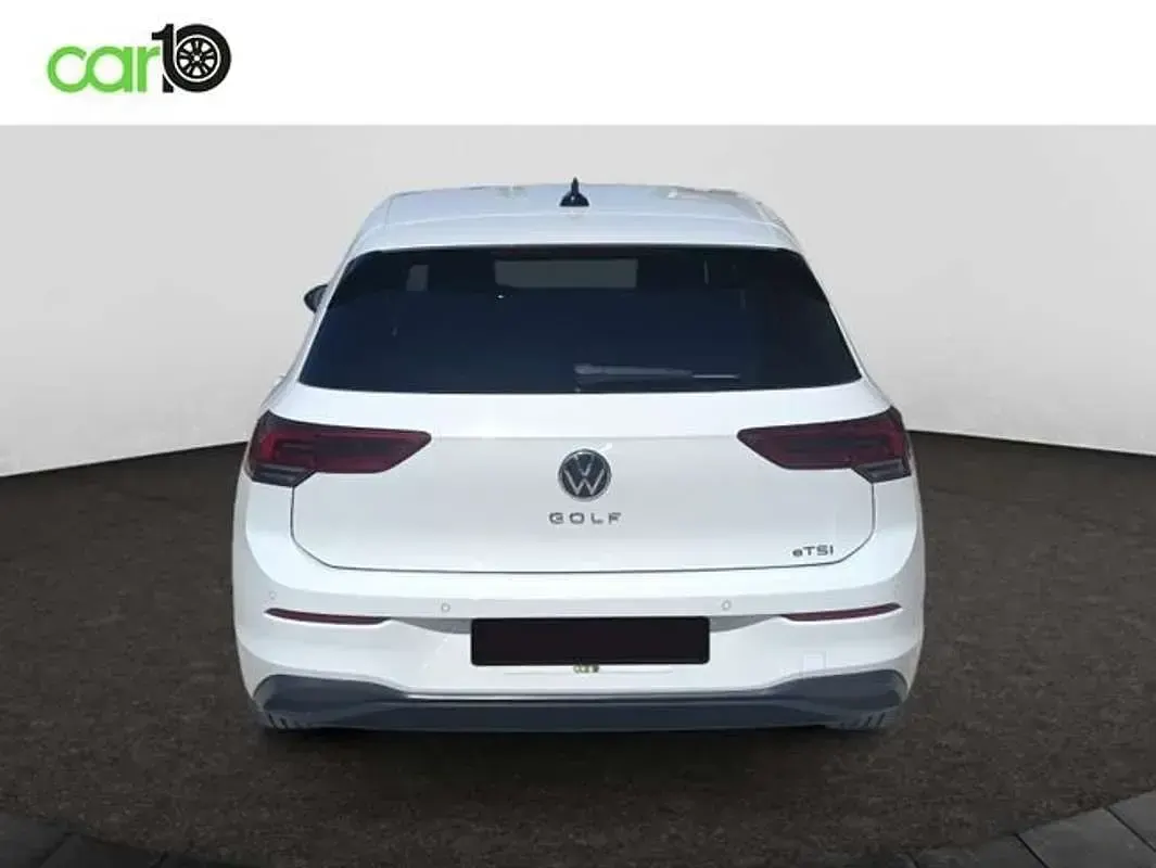 Usado VW Golf VIII Life 110 CV (80 kW) 2022 Blanco Berlina