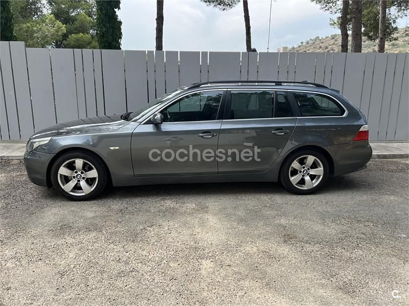 Gris / plata Usado 2006 BMW 530 Familiar | 6500 € (Precio justo) - Imagen 1/4