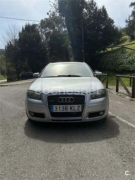 Gris / plata Usado 2007 Audi A3 Sportback Ambition Utilitario | 5800 € (Precio justo) - Imagen 1/4