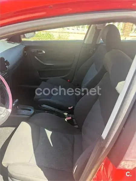 Usado Seat Ibiza Sport 75 CV (55 kW) 2005 Rojo Utilitario