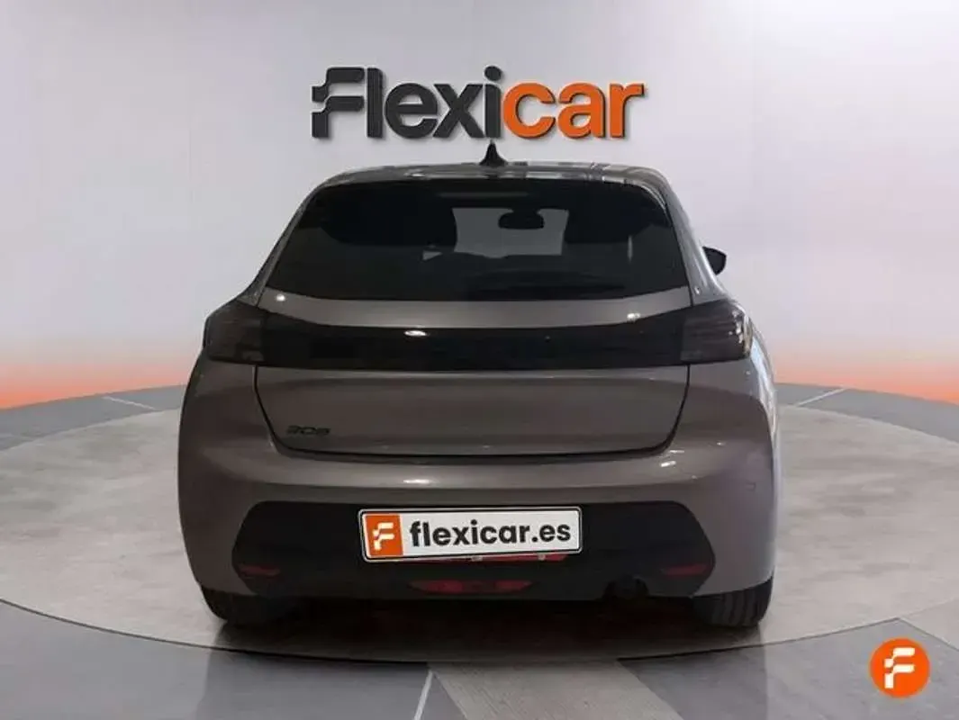 Usado Peugeot 208 Allure 101 CV (74 kW) 2025 Gris Utilitario