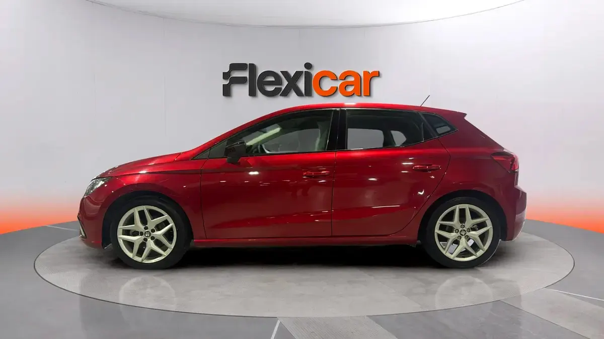 Usado Seat Ibiza FR 115 CV (84 kW) 2018 Rojo Utilitario