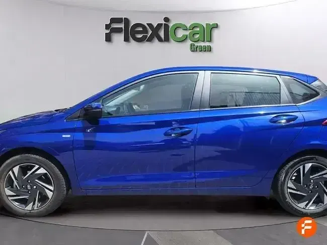 Usado Hyundai i20 100 CV (73 kW) 2022 Azul Utilitario