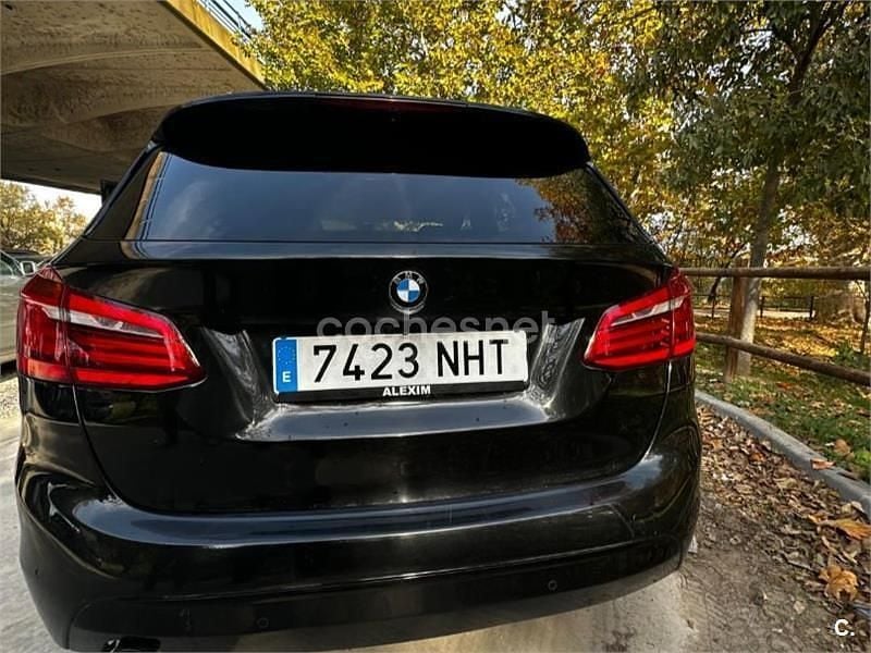 Usado BMW 218 Comfort Edition 136 CV (100 kW) 2016 Negro Familiar