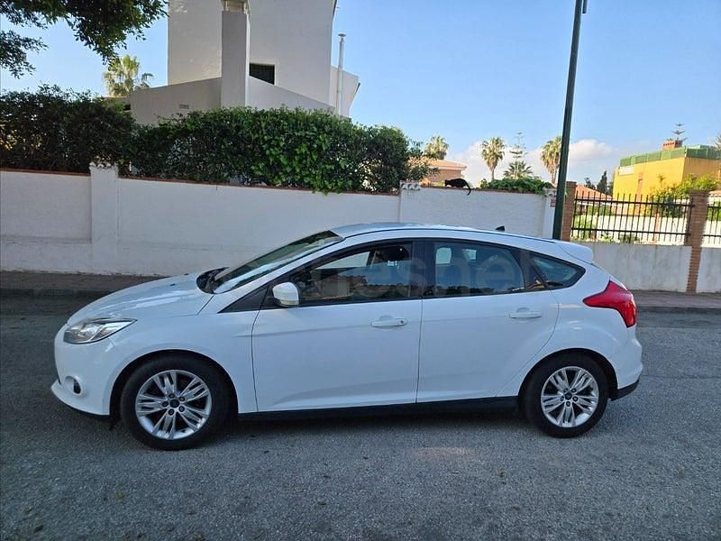 Usado Ford Focus Titanium 115 CV (84 kW) 2011 Blanco Berlina