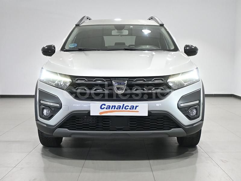 Usado Dacia Jogger Extreme 100 CV (73 kW) 2022 Gris Monovolumen