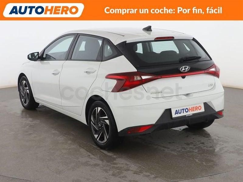 Usado Hyundai i20 84 CV (61 kW) 2021 Blanco Utilitario