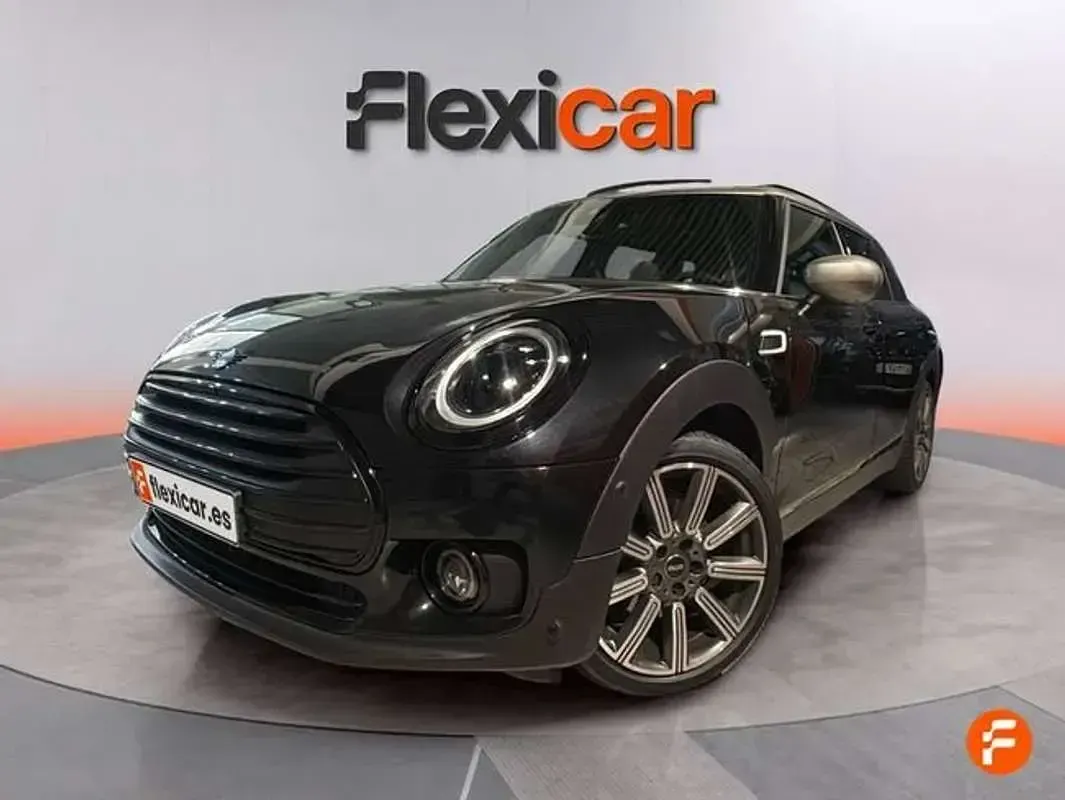 Usado Mini Cooper Clubman 136 CV (100 kW) 2024 Negro Familiar