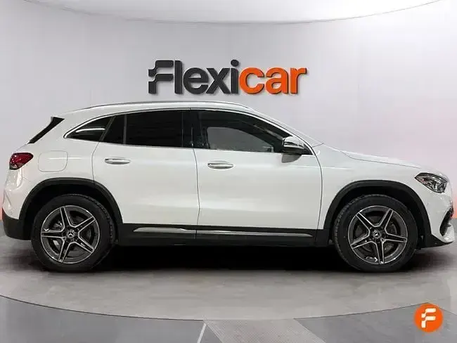 Usado Mercedes GLA250 218 CV (160 kW) 2022 Blanco SUV