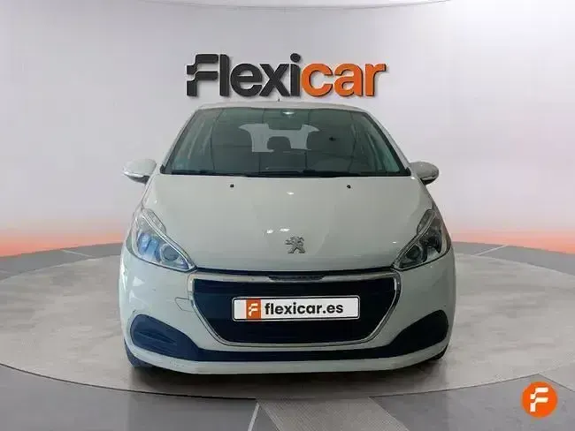 Usado Peugeot 208 Active 100 CV (73 kW) 2020 Blanco Utilitario