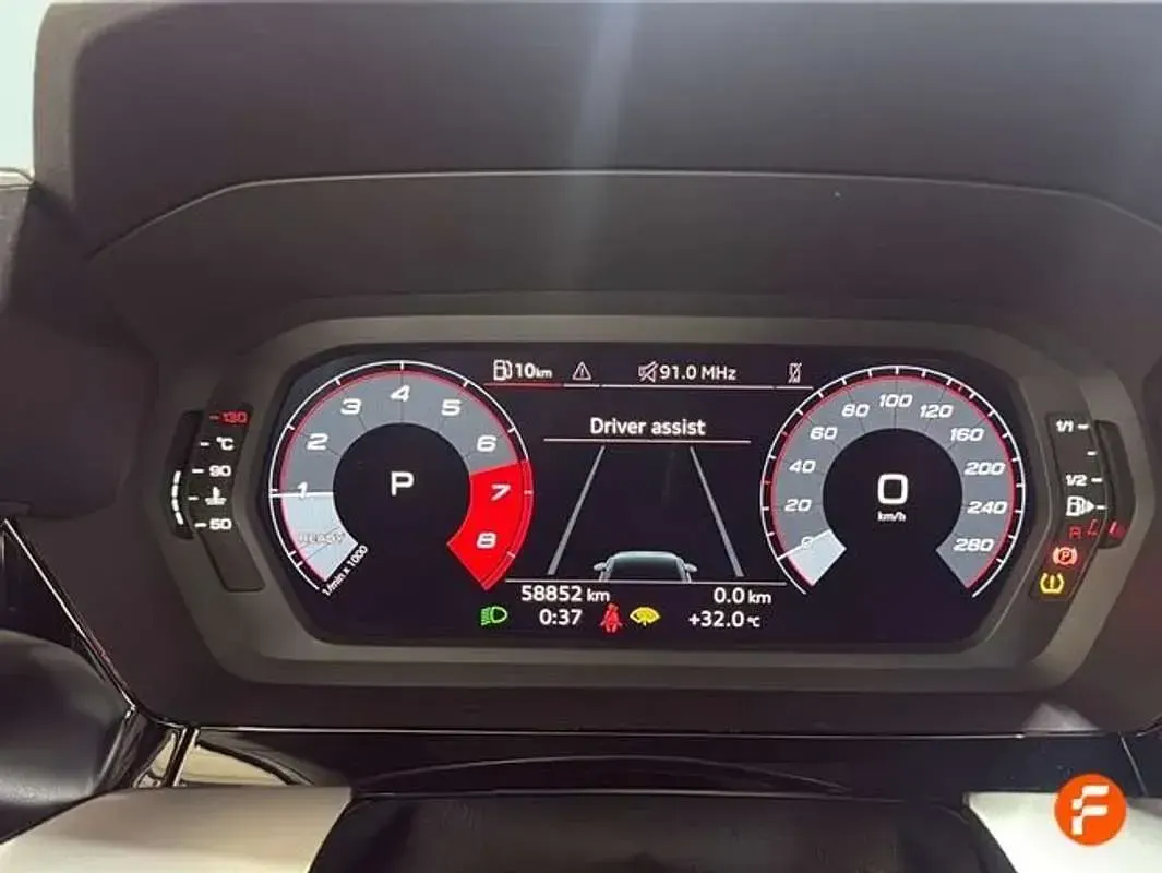 Usado Audi A3 Sportback S-Line 110 CV (80 kW) 2023 Gris Utilitario
