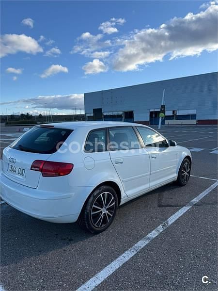 Usado Audi A3 Ambition 102 CV (75 kW) 2005 Blanco Utilitario