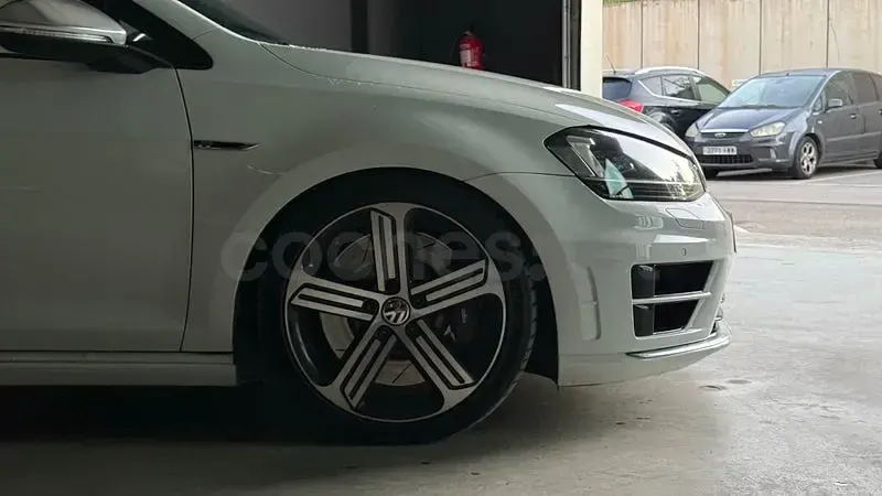 Usado VW Golf VII R 300 CV (220 kW) 2014 Blanco Berlina