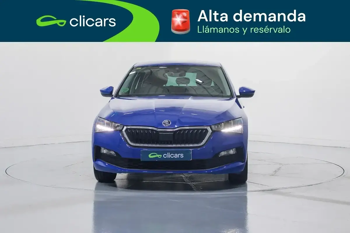 Usado Skoda Scala Ambition 95 CV (69 kW) 2020 Azul Utilitario