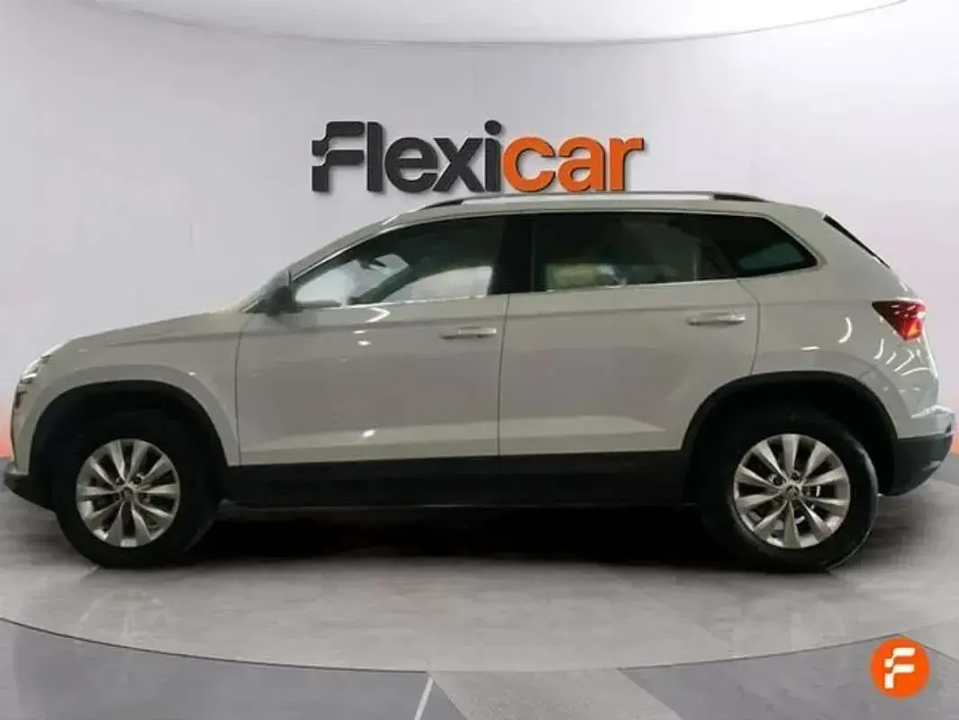 Usado Skoda Karoq 150 CV (110 kW) 2024 Blanco SUV