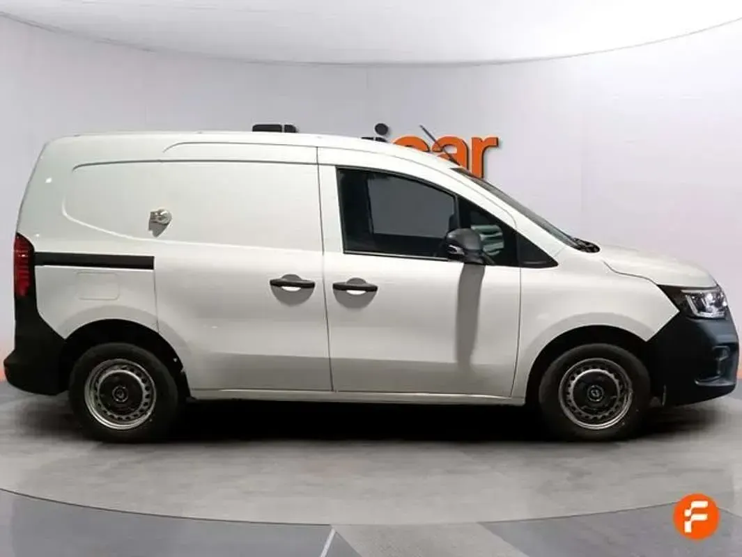 Usado Renault Kangoo 95 CV (69 kW) 2022 Blanco Monovolumen