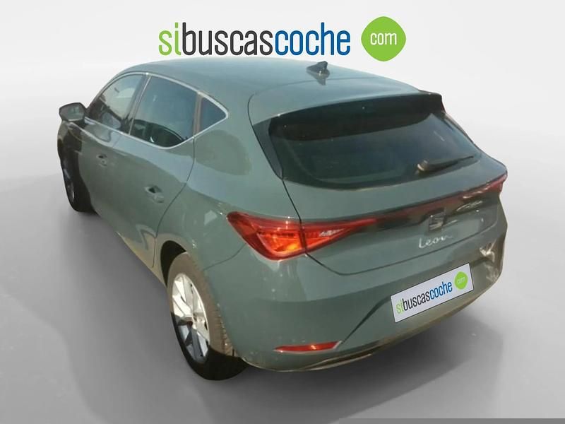 Usado Seat Leon Style 115 CV (84 kW) 2025 Azul