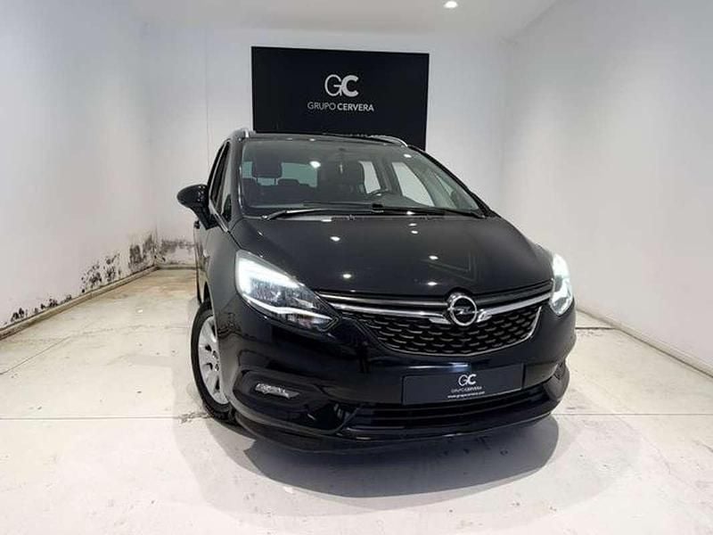 Usado Opel Zafira Selective 140 CV (102 kW) 2017 Negro Monovolumen