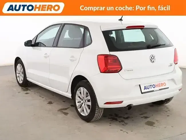 Käytetty VW Polo Advance 90 HP (66 kW) 2015 Valkoinen Sedan