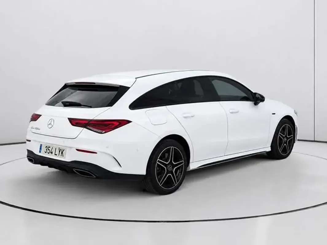 Usado Mercedes CLA250e 218 CV (160 kW) 2020 Blanco Berlina