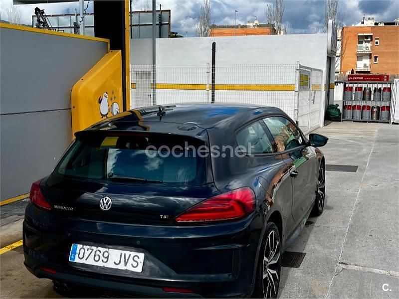 Usado VW Scirocco R-line 125 CV (91 kW) 2017 Negro Coupe