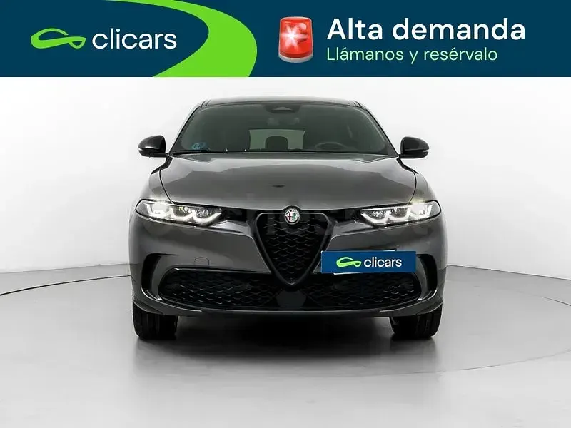 Usado Alfa Romeo Tonale Edizione Speciale 130 CV (95 kW) 2022 Gris / plata SUV