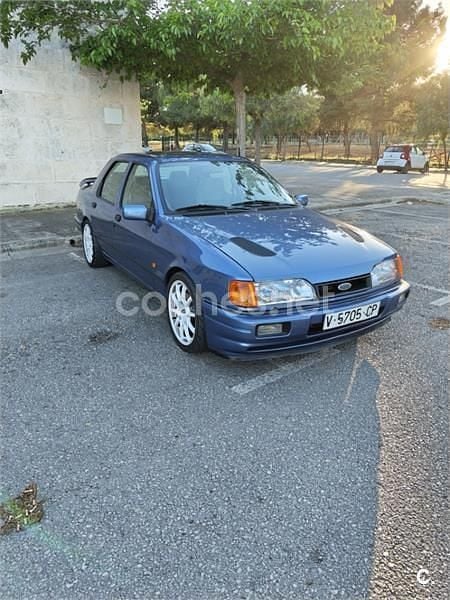 Usado Ford Sierra 204 CV (150 kW) 1988 Azul Berlina