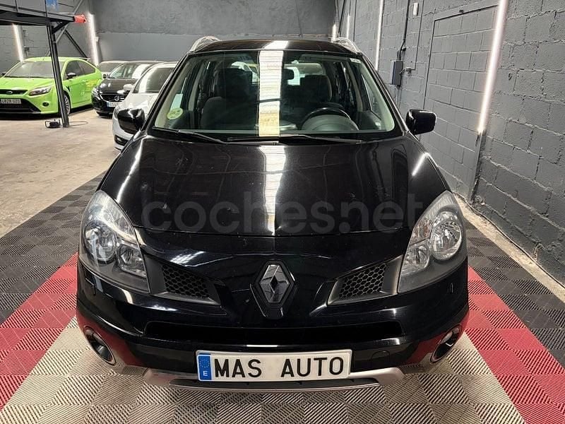 Usado Renault Koleos Expression 150 CV (110 kW) 2011 Negro SUV